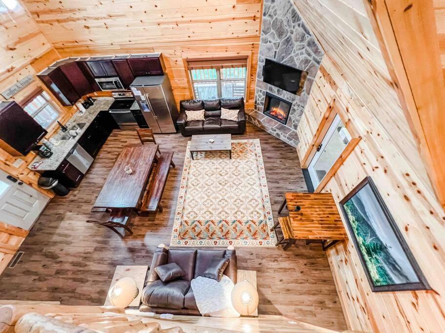 Indoor Heated Pool Hot Tub Cabin 塞维尔维尔 外观 照片