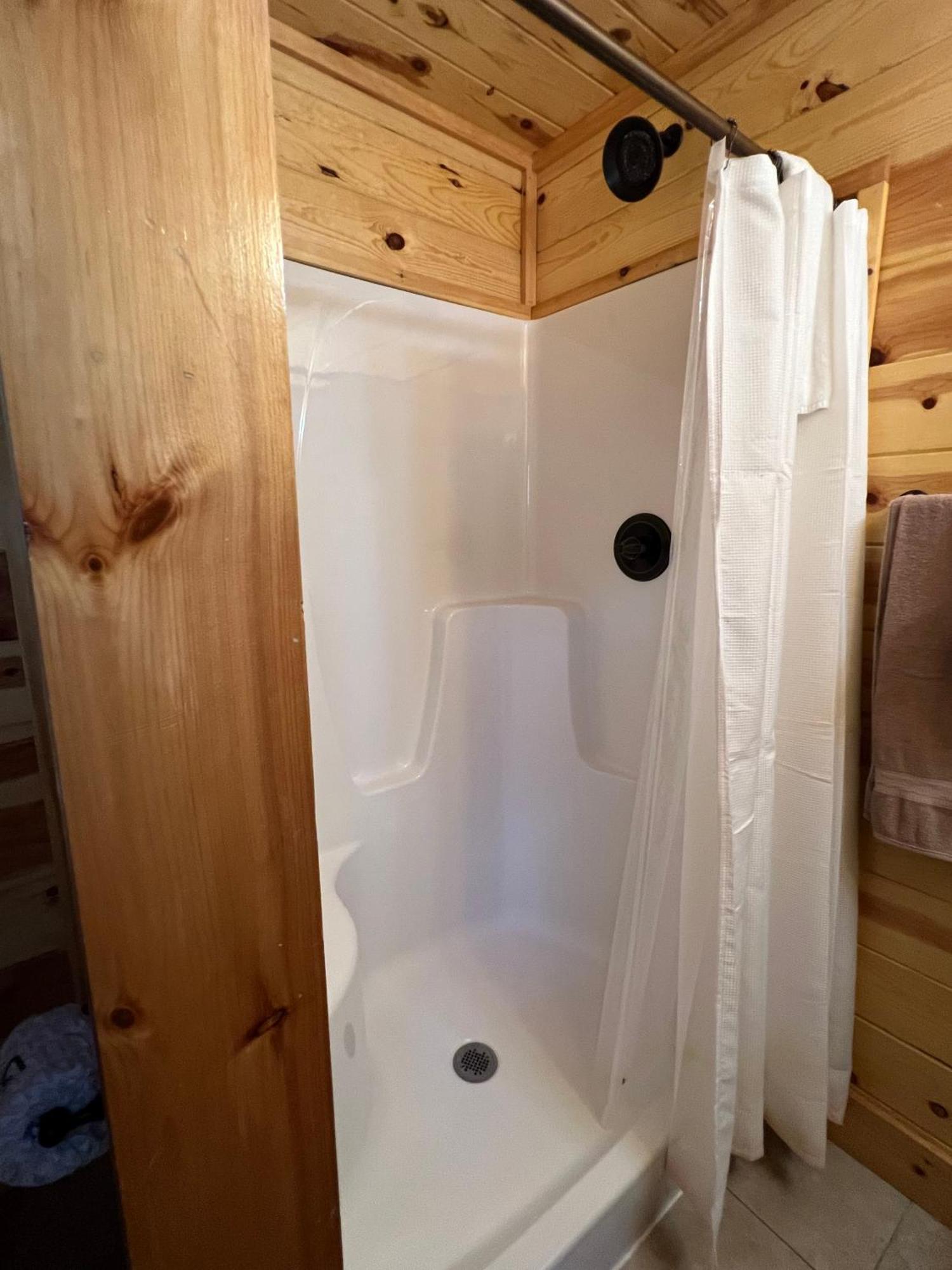 Indoor Heated Pool Hot Tub Cabin 塞维尔维尔 外观 照片